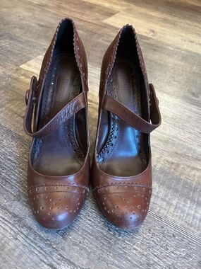 Dollhouse Brown Mary Jane Heels with Brogue Detailing
